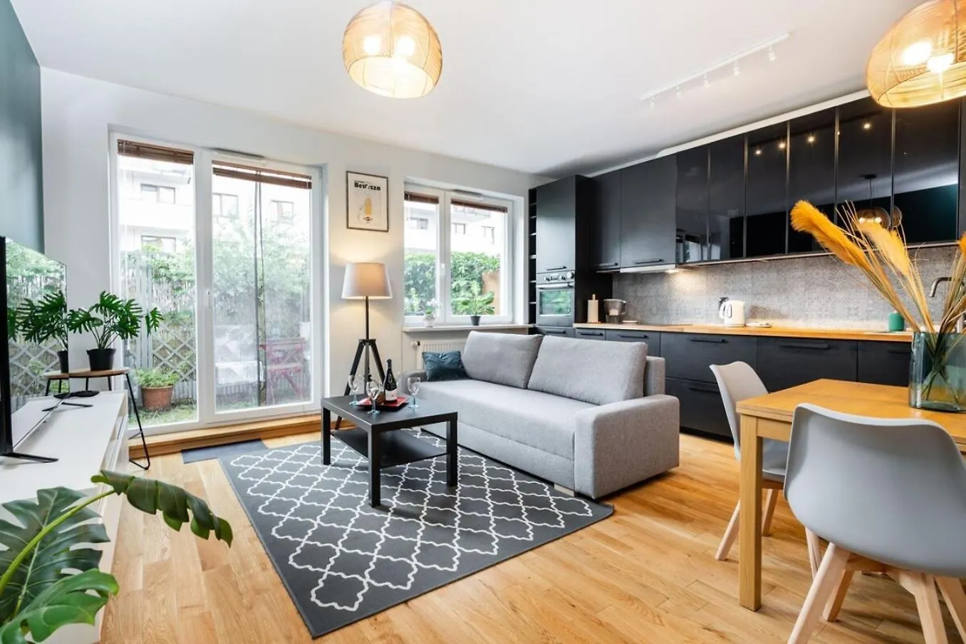 Modern 70M Apartment With Private Garden Metro Warszawa
