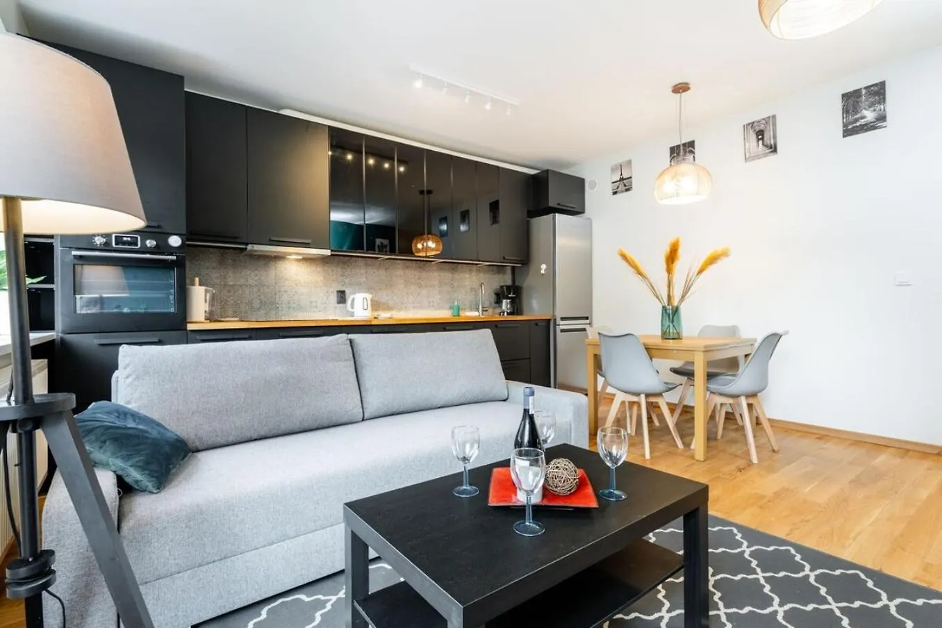 Modern 70M Apartment With Private Garden Metro وارسو
