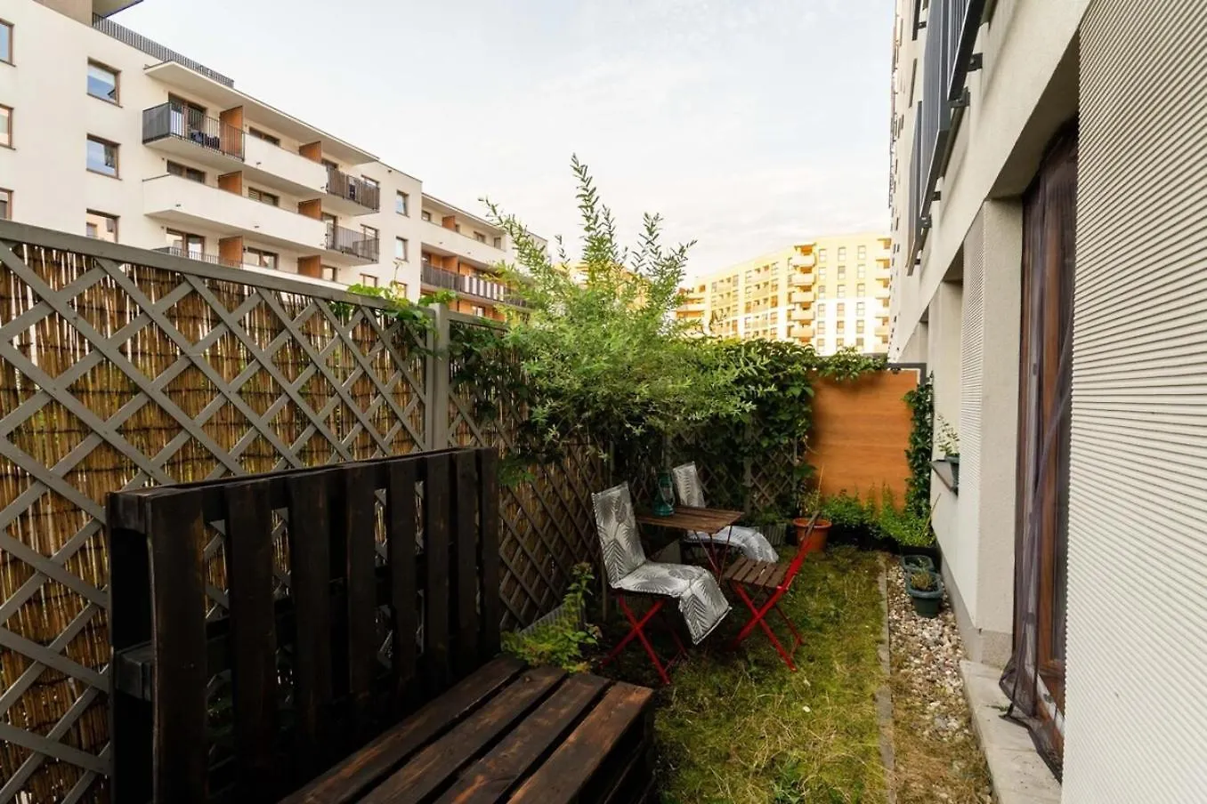 Modern 70M Apartment With Private Garden Metro وارسو